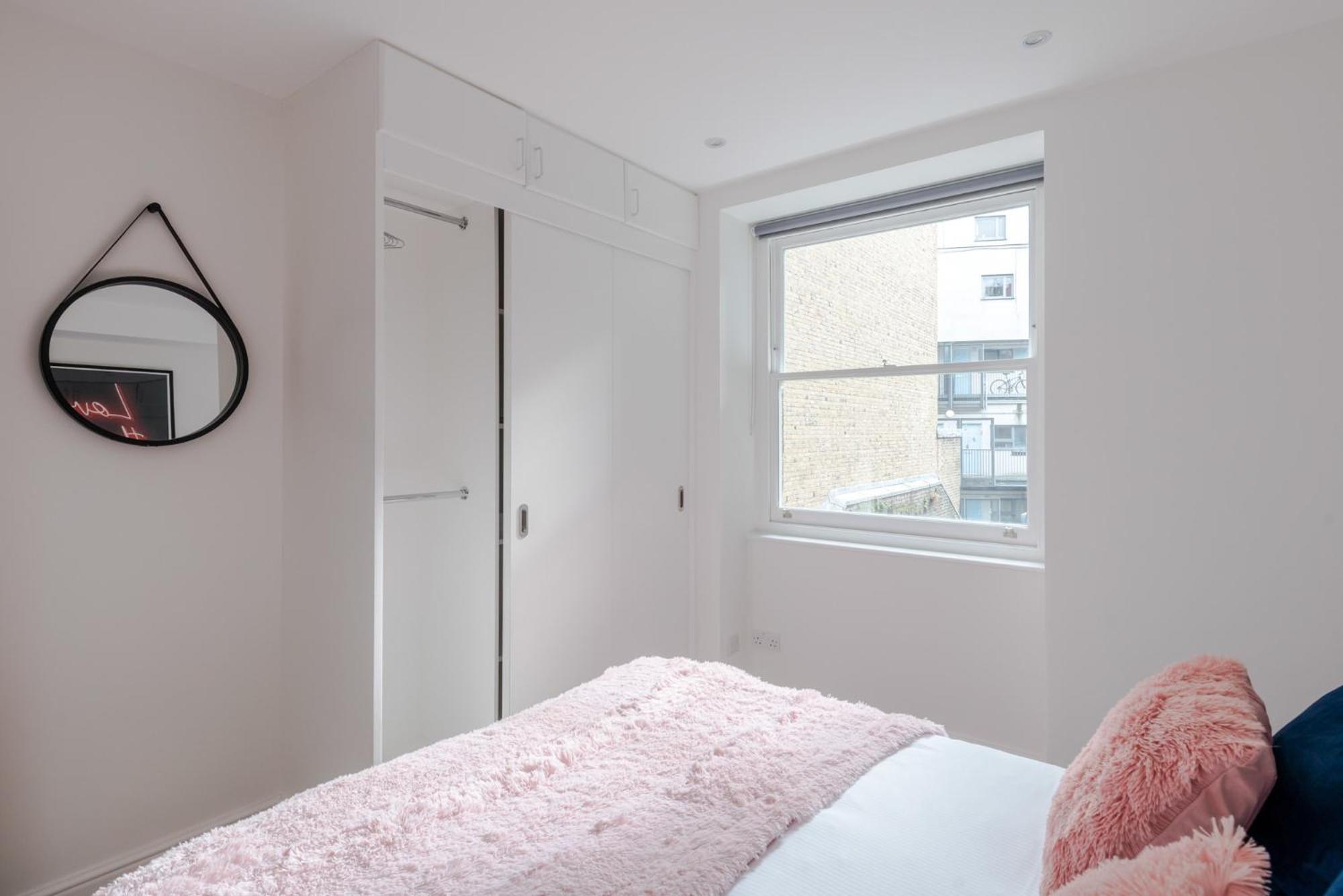 Apartament The Sensual Breeze - Fitzrovia - Frankie Says Londyn Zewnętrze zdjęcie