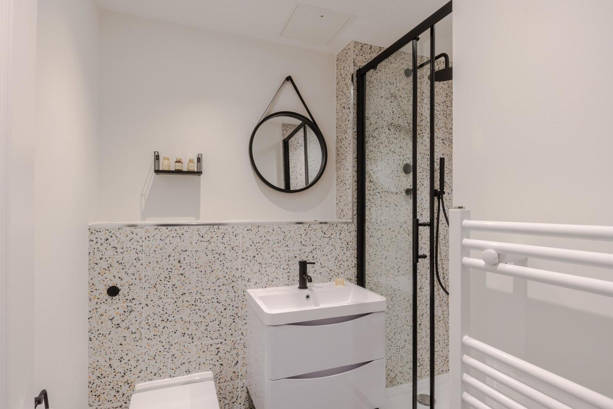 Apartament The Sensual Breeze - Fitzrovia - Frankie Says Londyn Zewnętrze zdjęcie